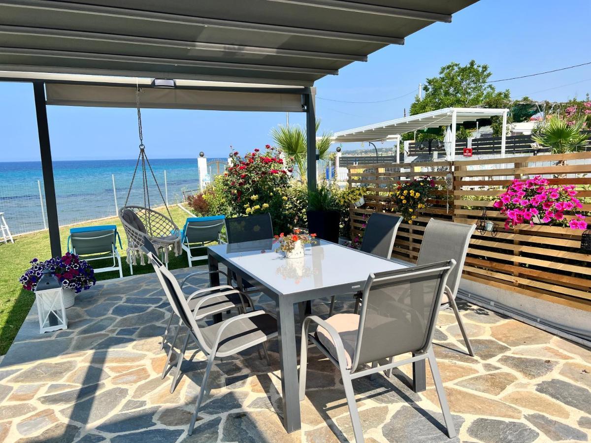 Beachfront Villa Athina Vergia Bagian luar foto