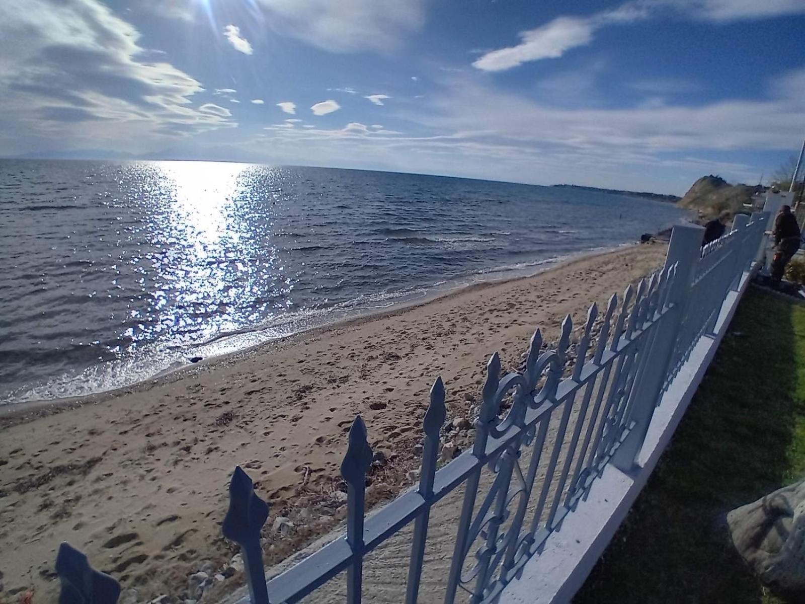 Beachfront Villa Athina Vergia Bagian luar foto